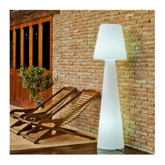 Online LOLA | NEWSPIRIT