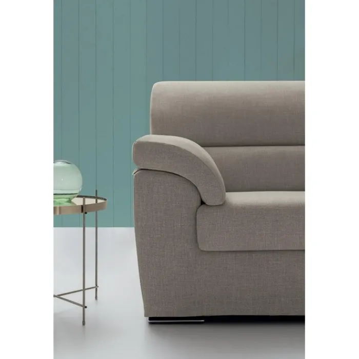 Online FELIS RUSSEL |