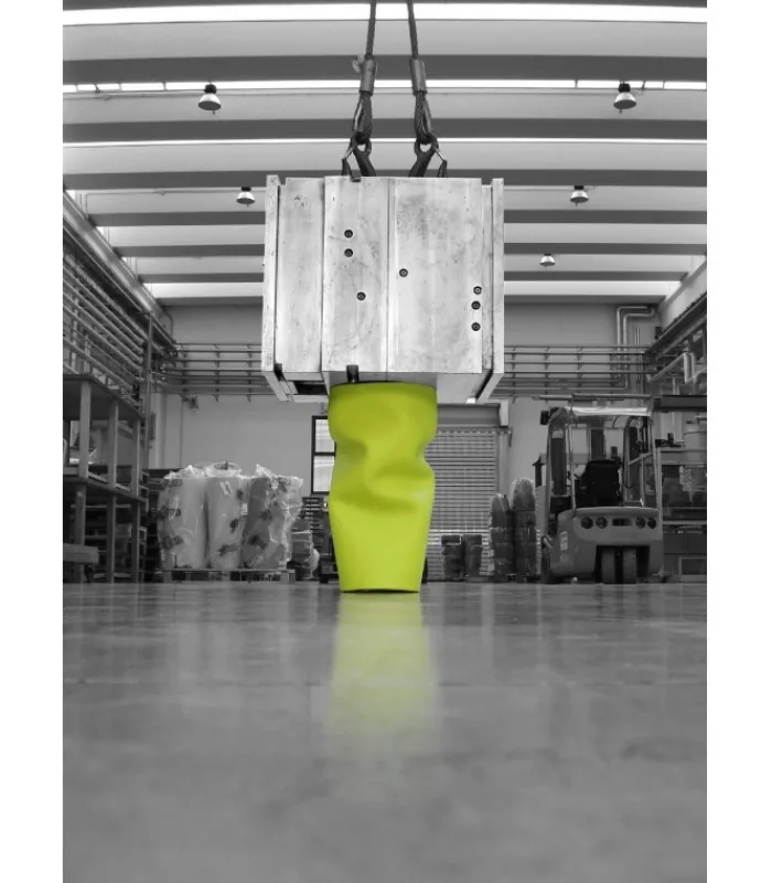 Sale PLUST SAVING SPACE VASE |